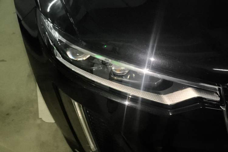 Used Cadillac XT6 2021 2.0T 7-Seater Four-Wheel Drive Luxury Version
