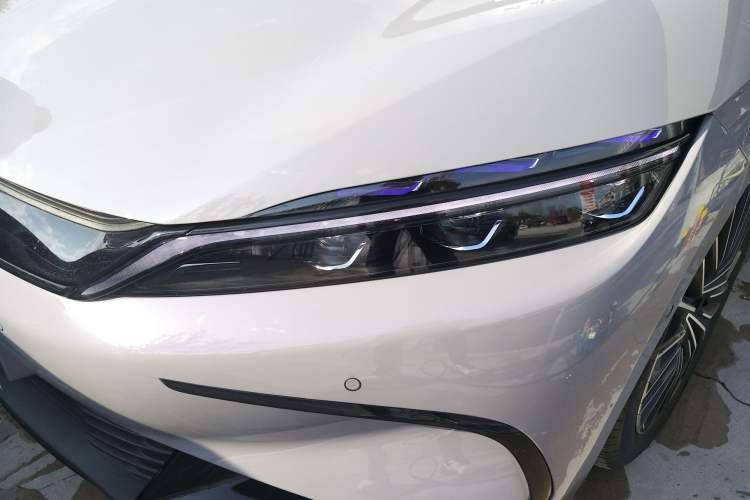 Used BYD Han 2025 EV with 701 km of Laser Radar-Enabled Intelligent Driving
