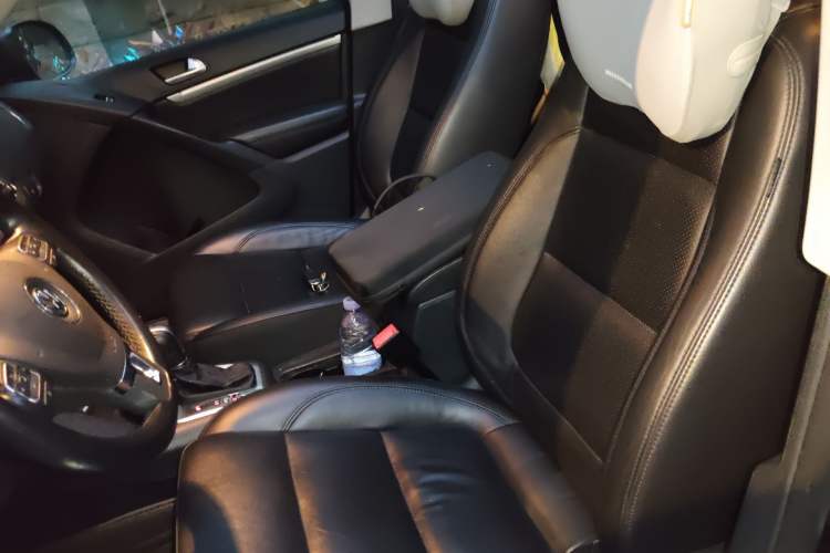 Used Volkswagen Tiguan 2015 1.8TSI Automatic Two-Wheel Drive Luxury Model Left Front Seat