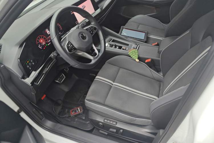 Used Volkswagen Golf 2021 280TSI DSG R-Line Left Front Seat