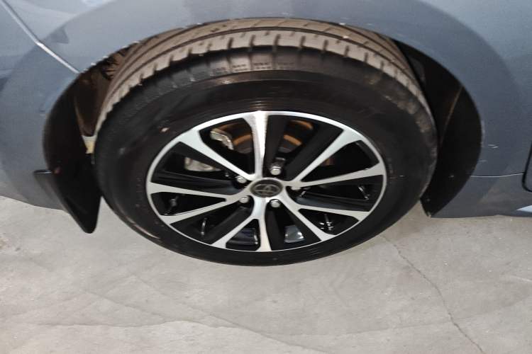 Used Toyota Levin 2023 Smart Electric Hybrid Dual-Engine 1.8L Leading Edition