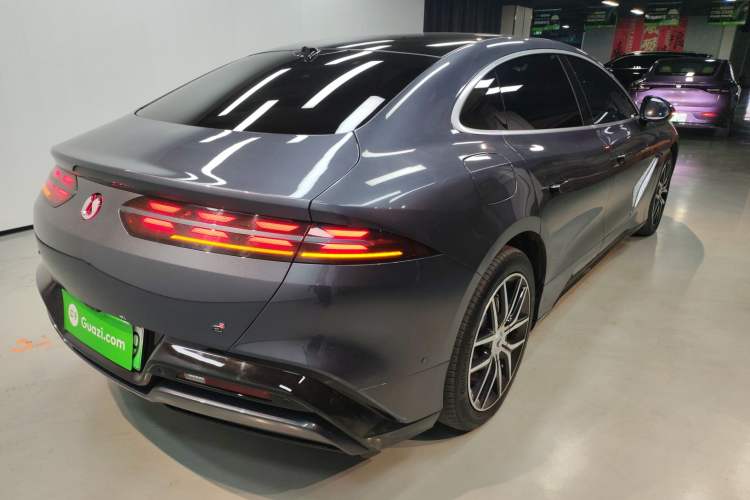 Used Denza Z9 2024 1100 km Four-Wheel Drive Max Version