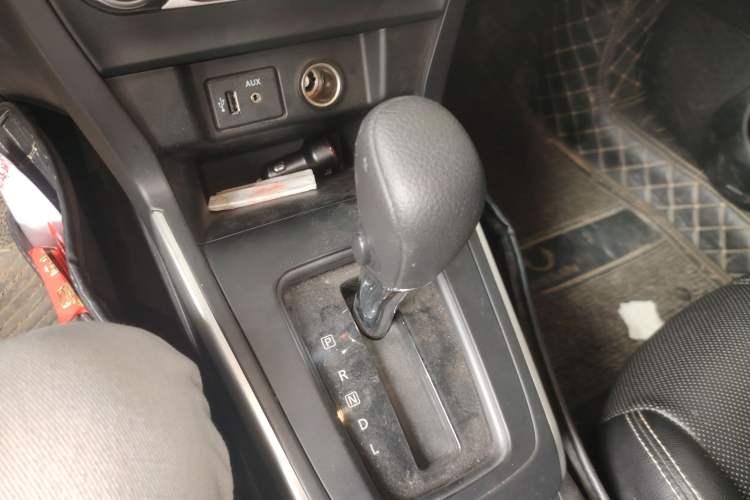 Used Nissan Sylphy 2021 Classic 1.6XE CVT Comfort Edition Gear Lever