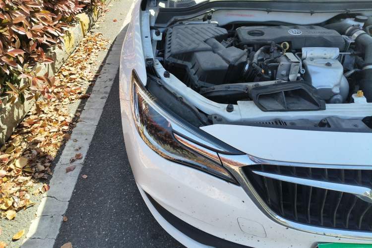 Used Buick GT 2021 1.3T Automatic Mild Hybrid Elite Version Right Front Headlight