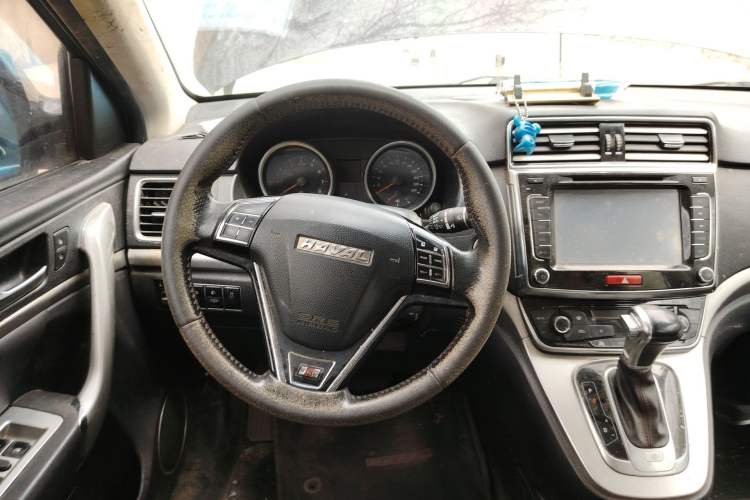 Used Haval H6 2015 Sport Edition 1.5T Automatic Two-Wheel Drive Luxury Model