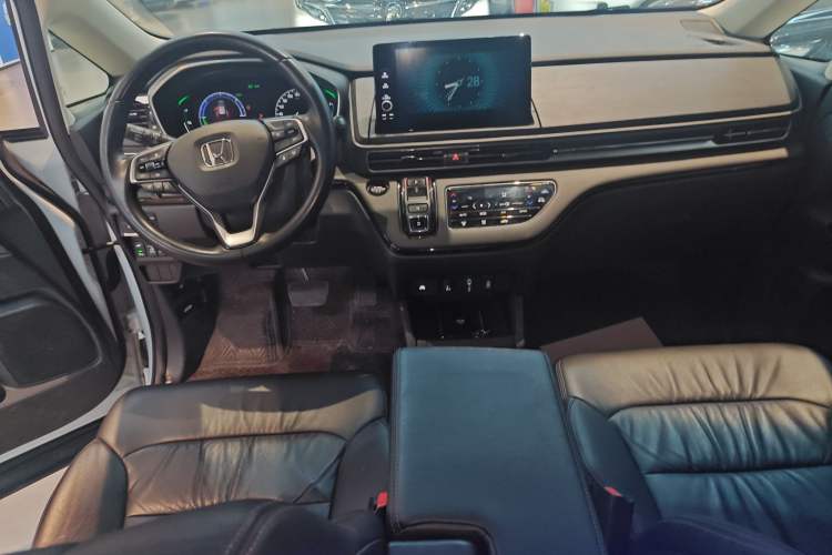 Used Honda Elysion 2024 2.0L eHEV Ultimate Edition
