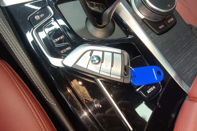 Used BMW 5 Series 2022 Restyled 530Li Leading Edition M Sport Package
