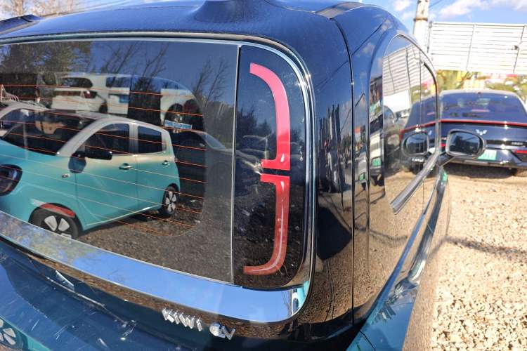 Used Baojun KiWi EV 2023 Smart Luxury Edition Ternary Lithium Exterior 6