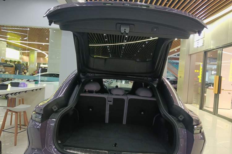 Used Nio EC6 2024 75 kWh
