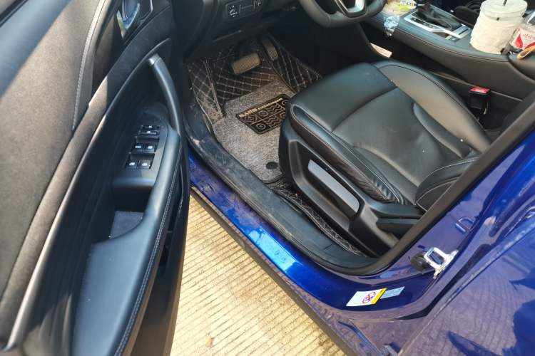 Used Changan CS35PLUS 2021 Honor Million Edition 1.6L CVT Luxury Model