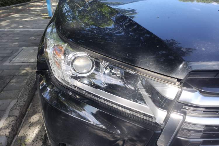 Used Toyota Highlander 2018 2.0T Four-Wheel Drive Prestige Version 7 Seats China VI Standard