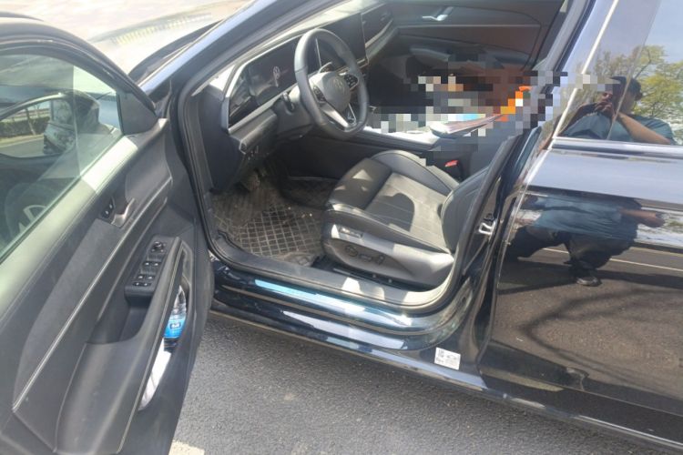 Used Volkswagen Passat 2025 Pro 380TSI Starry Dragon Edition Driver Seat