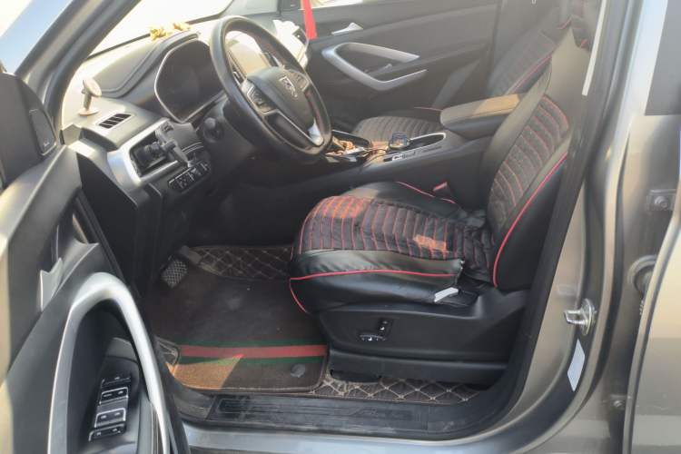 Used Baojun 530 2020 1.5T CVT Luxury Connected Version 6 Seats