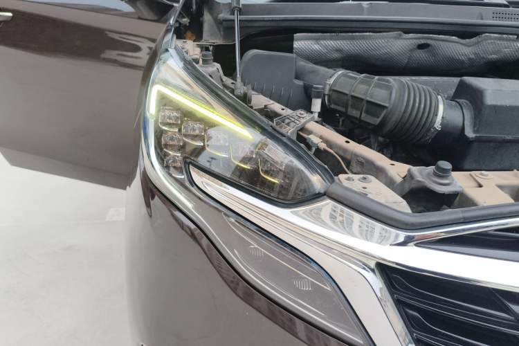 Used Buick GL8 2020 ES Land Cruiser 653T Luxury Model