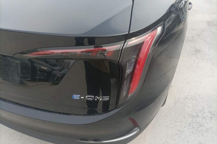 Used Hongqi E-QM5 2025 500km Range Commuter Version