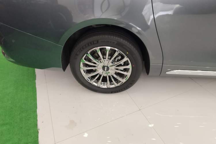 Used Wey Gaoshan 2025 Four-Wheel Drive Alpine 8 Right Rear Wheel Hub