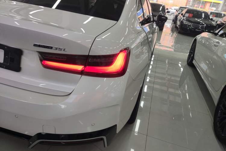 Used BMW i3 2022 eDrive 35 L Right Rear Taillight