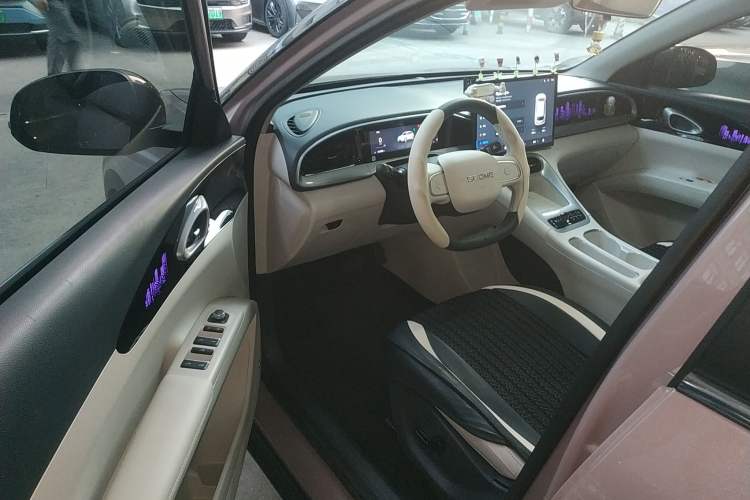 Used Geely Galaxy Geome 2025 UP 410km Exploration+ Edition
