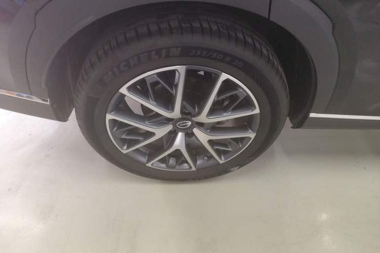 Used GAC Trumpchi GS8 2025 Linghang Series 2.0 TGDI Two-Wheel-Drive Luxury Edition 5 Seats Right Rear Wheel Hub