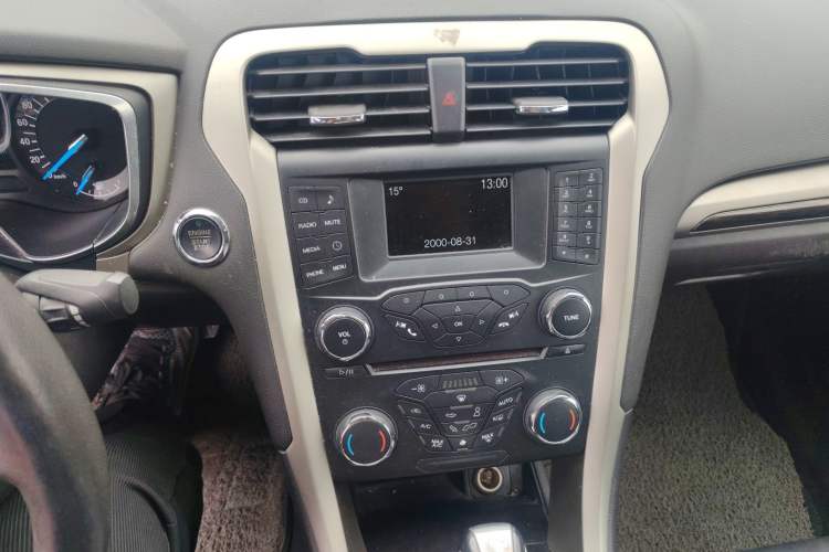 Used Ford Mondeo 2013 2.0L GTDi 200 Fashion Edition
