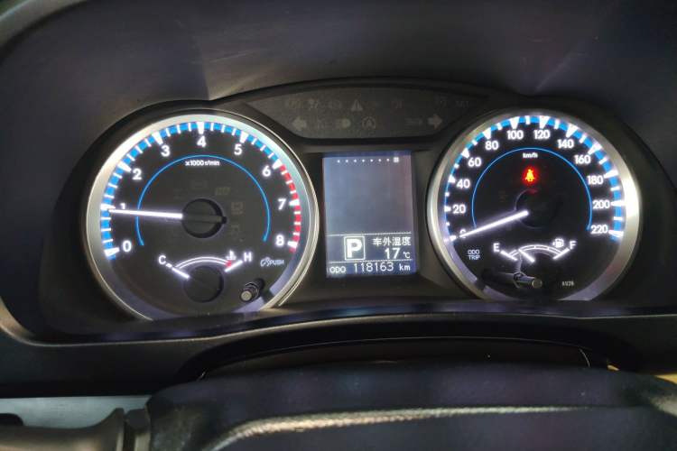 Used Toyota Highlander 2018 2.0T Four-Wheel Drive Elite Edition 7 Seats China VI Standard Instrument Cluster