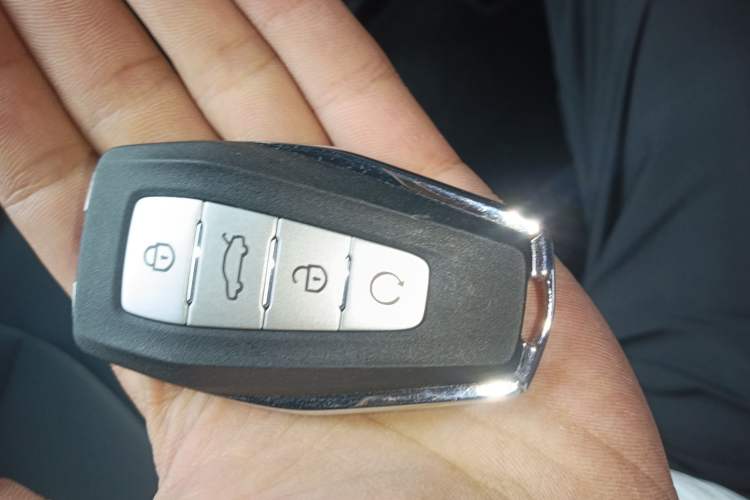 Used Geely Auto Haoyue L 2023 2.0T DCT Prestige Edition