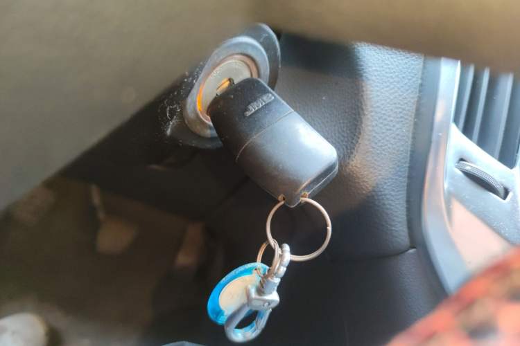 Used JMC Yuhu 5 2019 2.0T Diesel Manual Two-Wheel Drive Enhanced Version China VI Standard Long Wheelbase