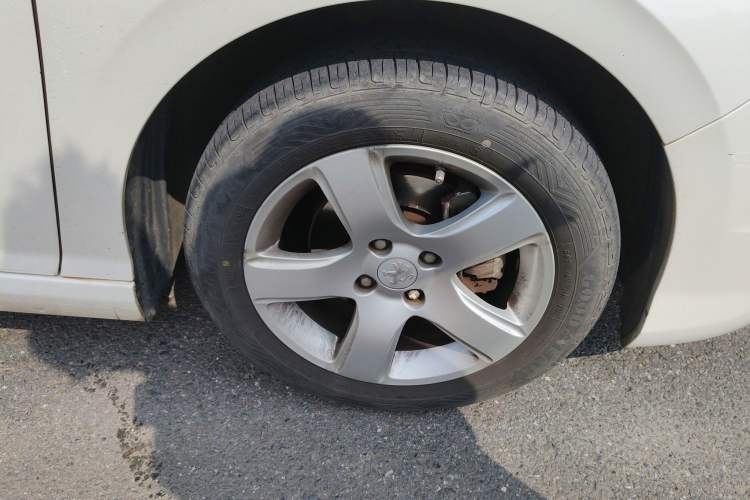 Used Peugeot 308 2014 Enjoy Edition Classic 1.6L Manual YouShang Model