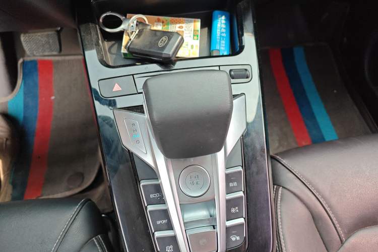 Used BYD Yuan New Energy 2019 EV535 Smart Connect Trendsetting Model Gear Lever