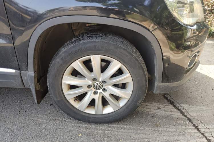 Used Volkswagen Tiguan 2010 2.0 TSI Automatic All-Wheel Drive Flagship Edition Right Front Wheel Hub