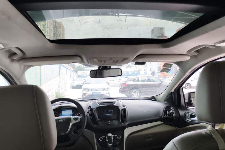 Used Ford Kuga 2013 1.6L GTDi 4x4 Elite Model Headliner