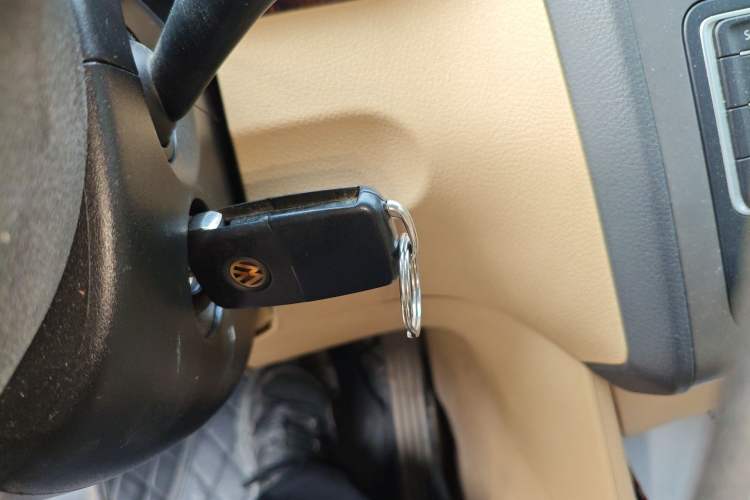 Used Volkswagen Touran 2013 1.4T DSG Comfort Edition 5-Seater Vehicle Key