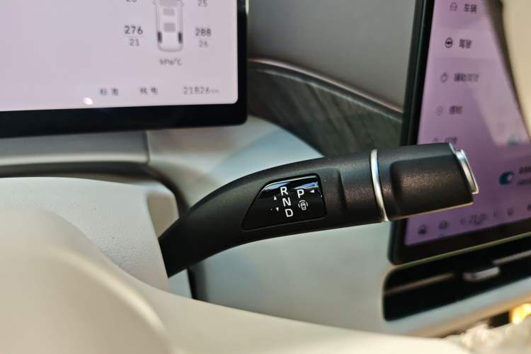 Used Wey Gaoshan 2025 Four-Wheel Drive Alpine 8 Gear Lever