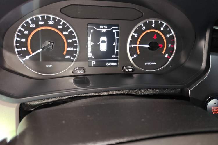 Used Chery Tiggo 3X 2022 PLUS 1.5L CVT Thrilling Red Date Edition II Odometer Close Up