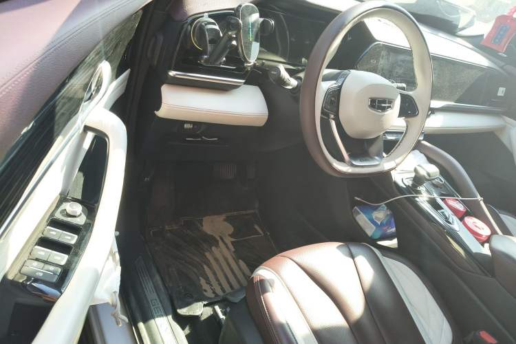 Used Geely Auto Monjaro L 2021 2.0TD High-Power Automatic All-Wheel-Drive Flagship Version Driver Seat