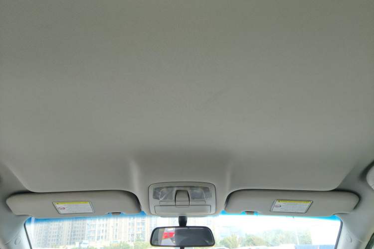 Used SsangYong Korando 2014 2.0L Gasoline Two-Wheel Drive Manual Comfort Navigation Edition
