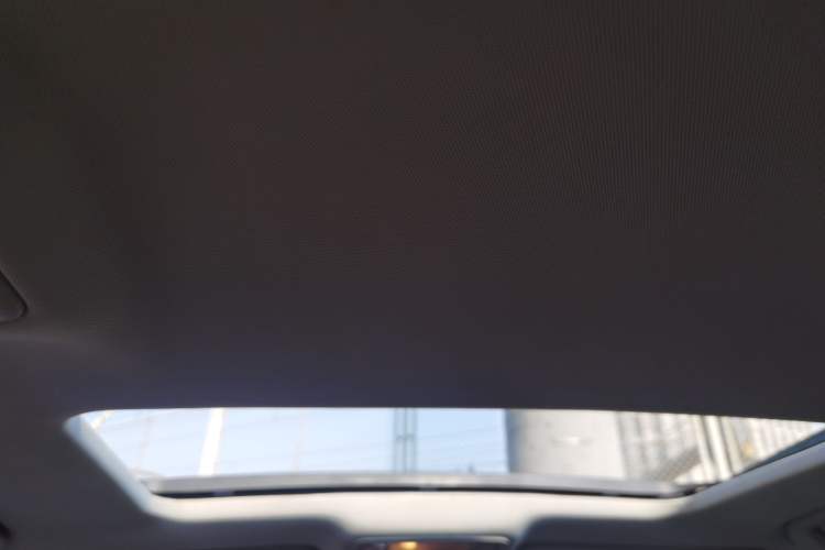 Used Hongqi H7 2017 1.8T Tech Model Headliner