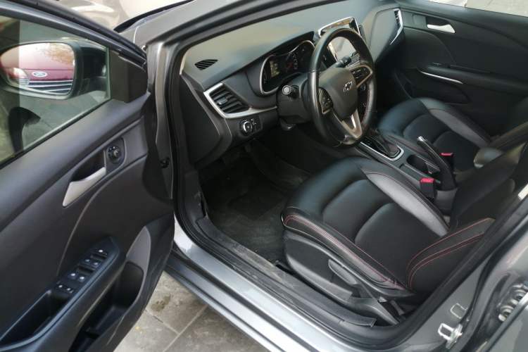 Used Chevrolet Monza 2019 Redline 320T Dual-Clutch Sporty Version China VI Standard Driver Seat