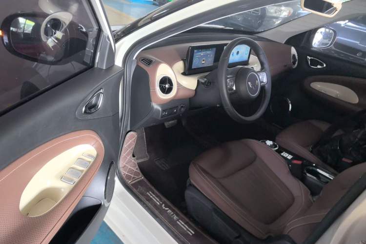 Used Wuling Bingo 2024 333 km Enjoyment Version
