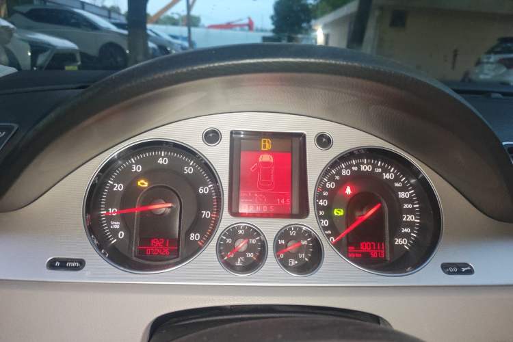 Used Volkswagen Magotan 2011 1.8TSI DSG Comfort Model
