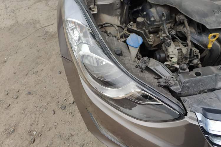 Used Hyundai Elantra (5th Generation / Langdong) 2012 1.6L Manual Leading Model