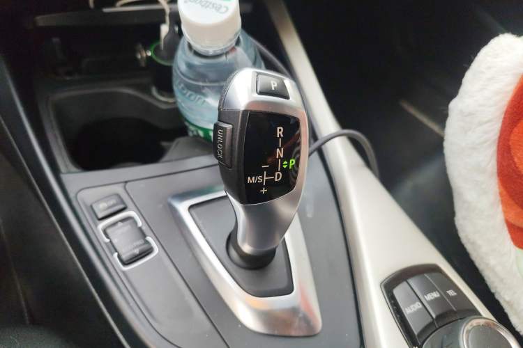 Used BMW 2 Series 2014 220i Leading Model