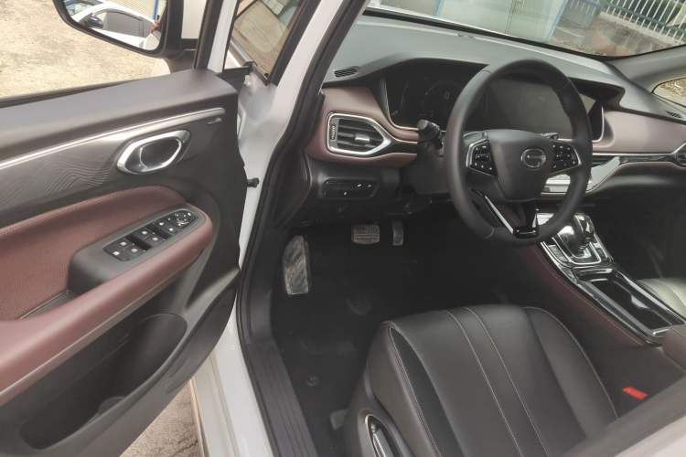 Used GAC Trumpchi M6 2023 PRO 270T DCT Prestige Edition Driver Seat