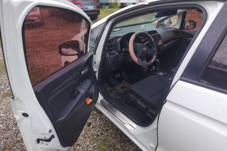 Used Honda Fit 2016 1.5L LXS CVT Comfort Sunroof Version Driver Seat