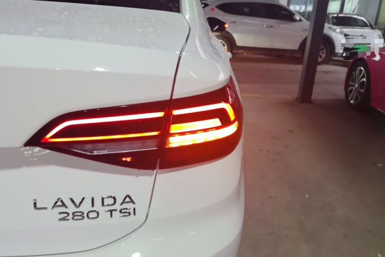 Used Volkswagen Lavida 2022 280TSI DSG Comfort Edition Exterior 3