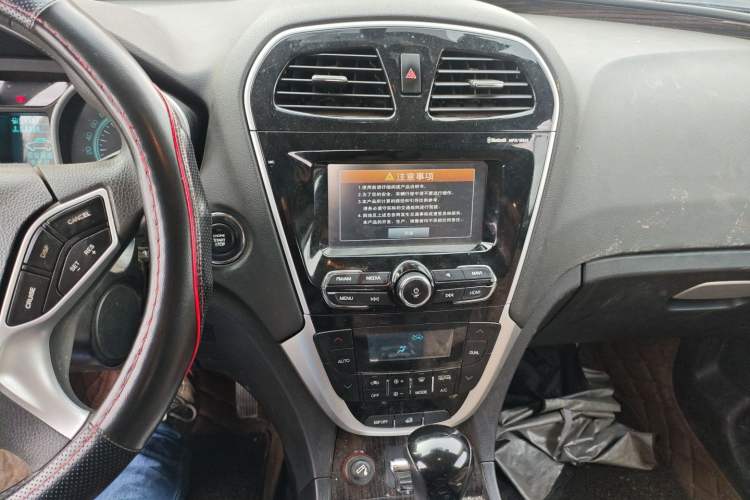 Used GAC Trumpchi GS5 Super 2016 2.0L Automatic Two-Wheel Drive Anniversary Edition
