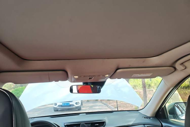 Used Nissan X-Trail 2019 2.0L CVT Comfort Edition 2WD Headliner