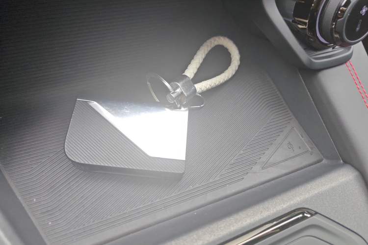 Used Lynk & Co 05 2020 2.0TD Four-Wheel Drive HypeHalo Vehicle Key