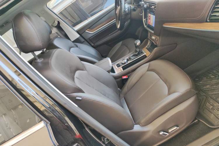 Used Roewe RX8 2019 30T Smart Connectivity Four-Wheel Drive Supreme Flagship Edition