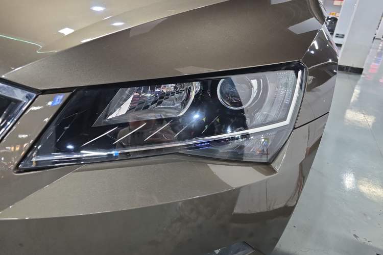 Used Skoda Superb 2018 TSI280 DSG Standard Edition China V Emission Standard